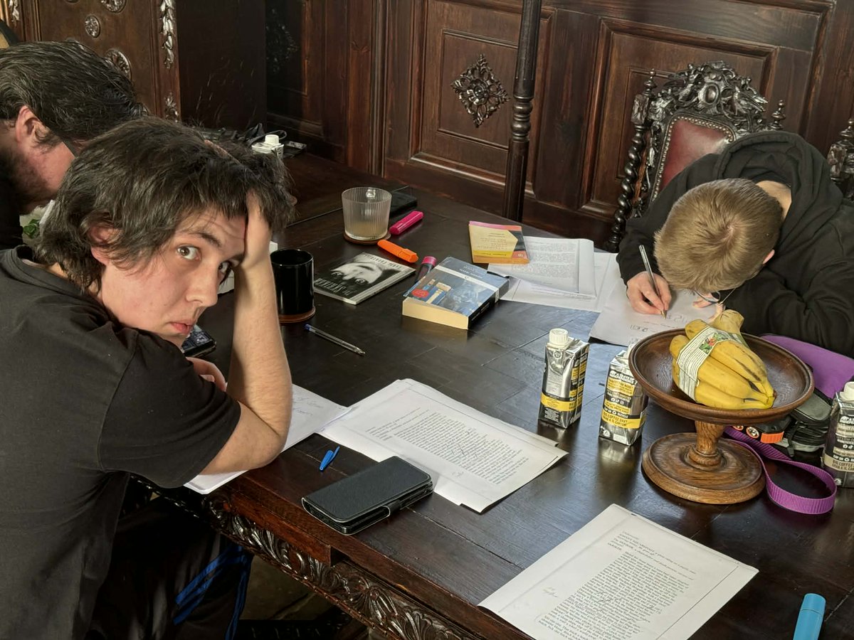 LawrieBrewster's tweet image. Huge update from the British #Horror Studio. We filmed hours of extras for our new films and held directing and acting workshops featuring new actor Callum Wright performing A Streetcar Named Desire, and we welcomed special guest Kit! Read about it below! #HorrorCommunity