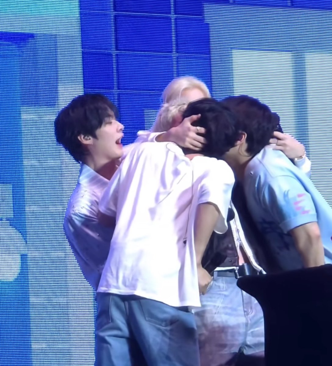 Fernanda⋆𐙚 tweet media