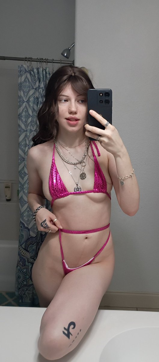 TGoddess67's tweet photo. I'm the kind of trouble you daydream about ✨ 

#petite #sexy #of #model

Follow my only fans for more 💖
https://t.co/r9FHzM85qZ https://t.co/WJePeHebxP