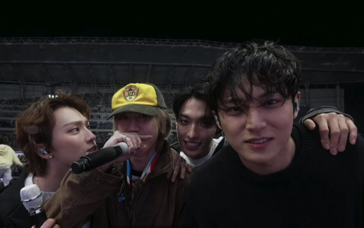 i • v8! 🌠 tweet media