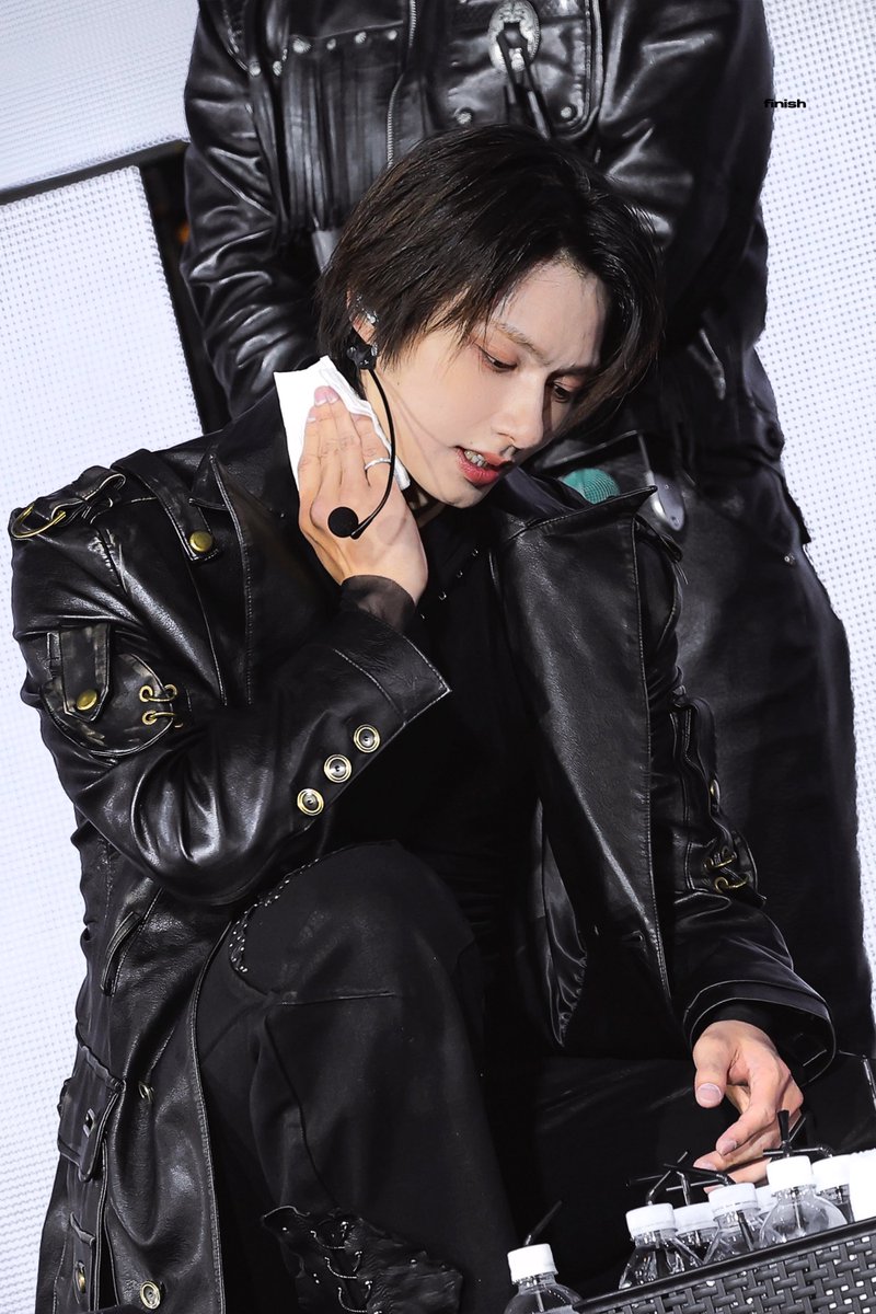 finish0610's tweet photo. 260404

#준 #JUN #문준휘 #ジュン #文俊辉 #세븐틴 #SEVENTEEN https://t.co/BxuK7OzWAi