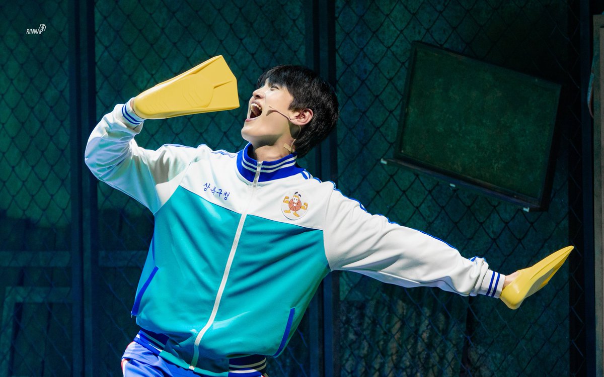 260404 1500 공연

뮤지컬 전설의 리틀 농구단 스페셜 커튼콜

M. 바다로 가자

다인 | #장두환