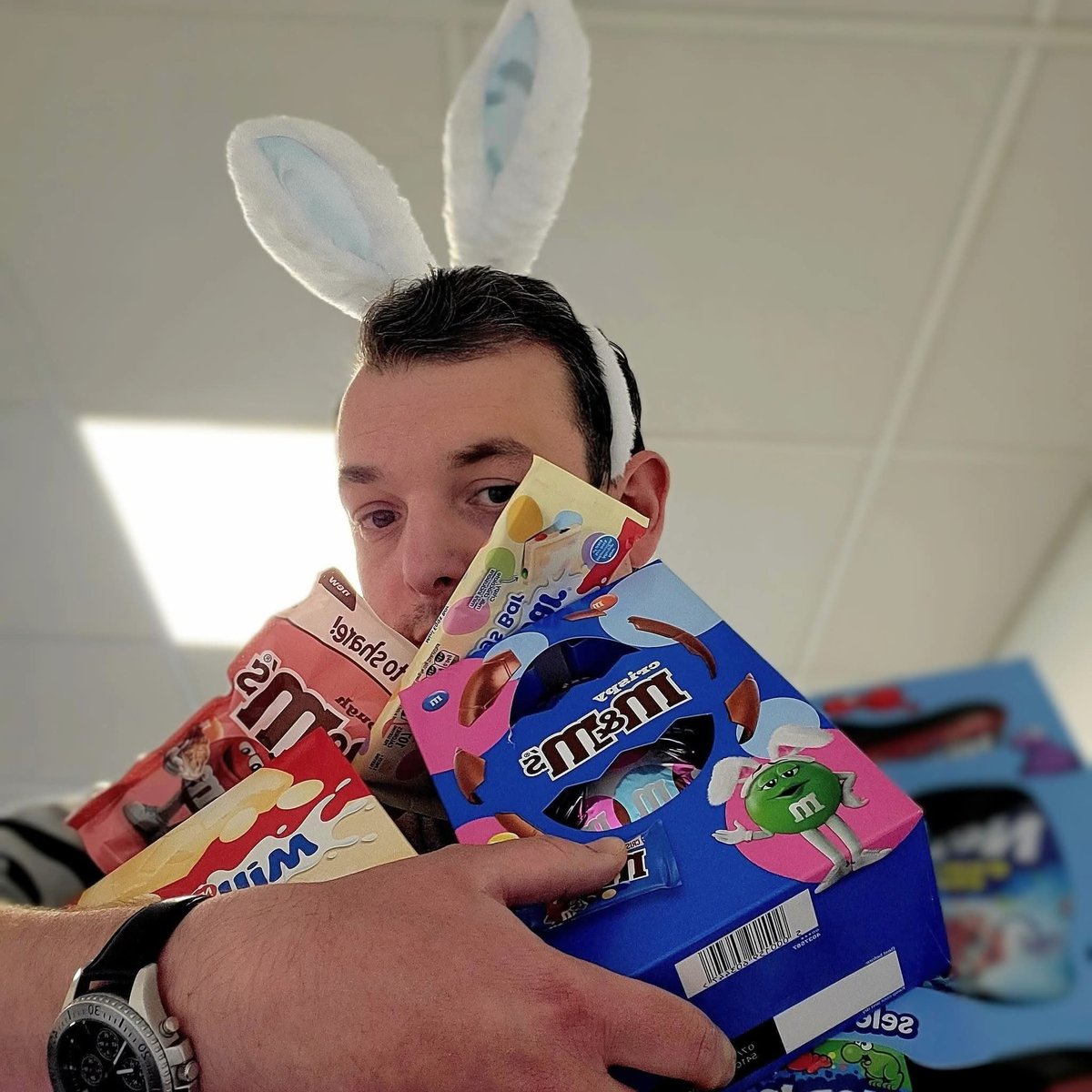 futuristdad's tweet photo. It's a busy weekend for the 'Easter Bunny' 🐰
#Easter2026 https://t.co/AwjfDfqDPG