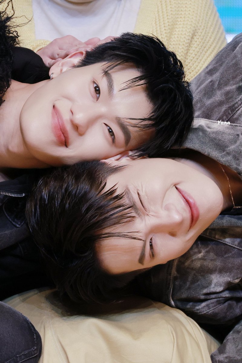 MissNight​ 🌌 tweet media