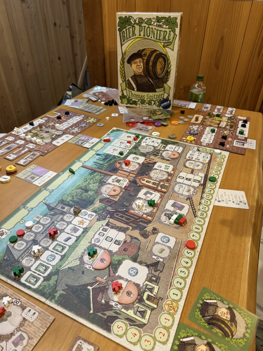 ビールパイオニア

最初全然点伸びないけど能力を伸ばしてできることを増やしてる感がすごいする。

終盤がいきなりやってきて準備が出来てないと置いていかれるかもだけど、ゲームを通してやることの見通しが良いと思う。プレイが悪くなかったのもあるが私は嫌いな部分があまりない作品だと感じた