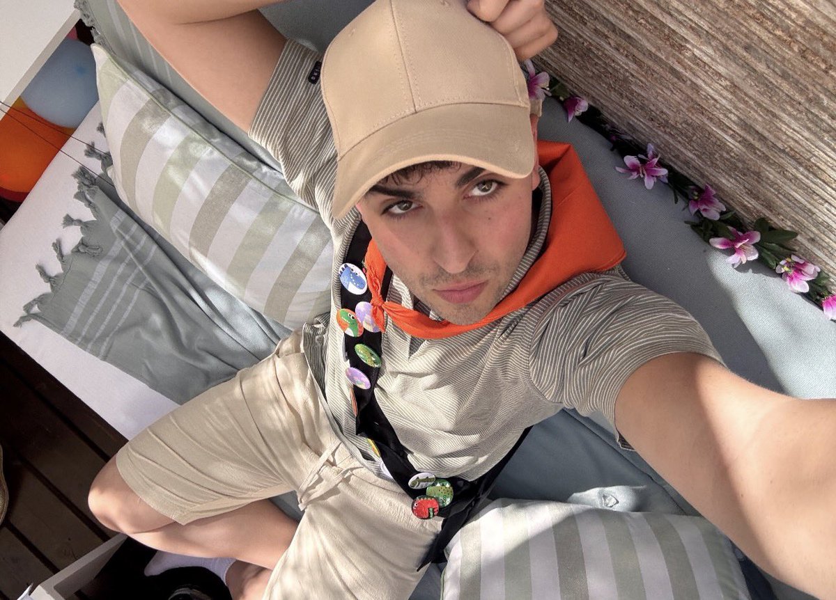 jojo ོ☼ 𝑙𝑎 𝑖𝑛𝑠𝑜𝑙𝑎𝑐𝑖𝑜́𝑛 ✩ tweet media