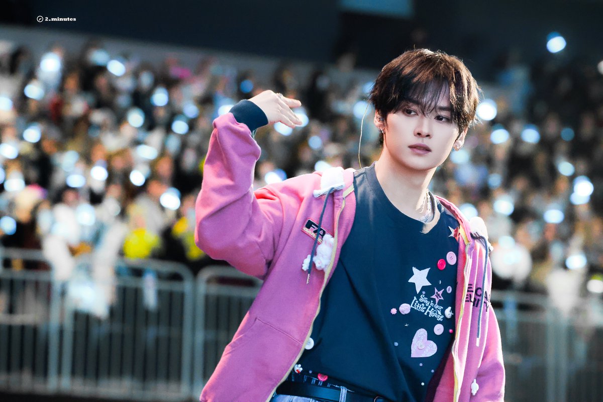 2minutes_rule's tweet image. 260404

#리노 #Leeknow
#스트레이키즈 #StrayKids