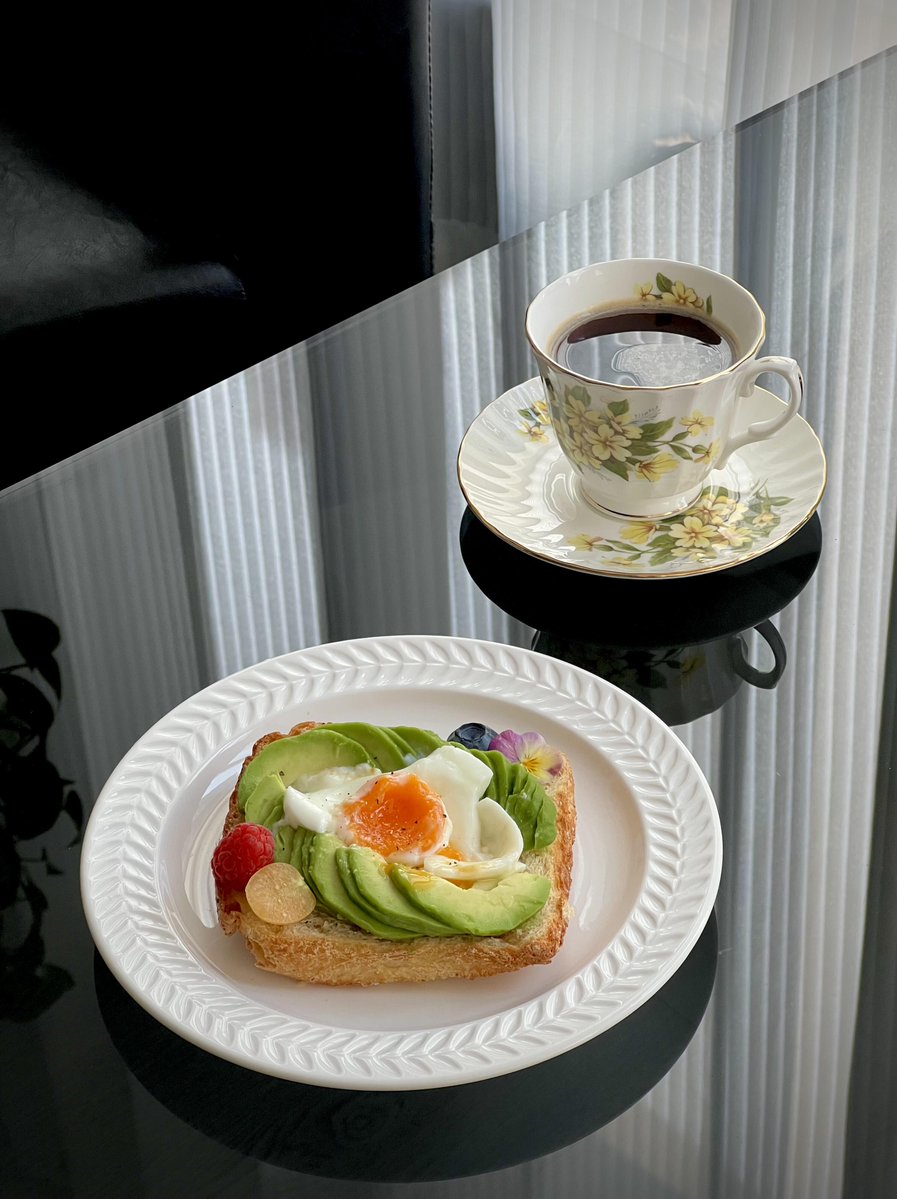 あやの tweet media