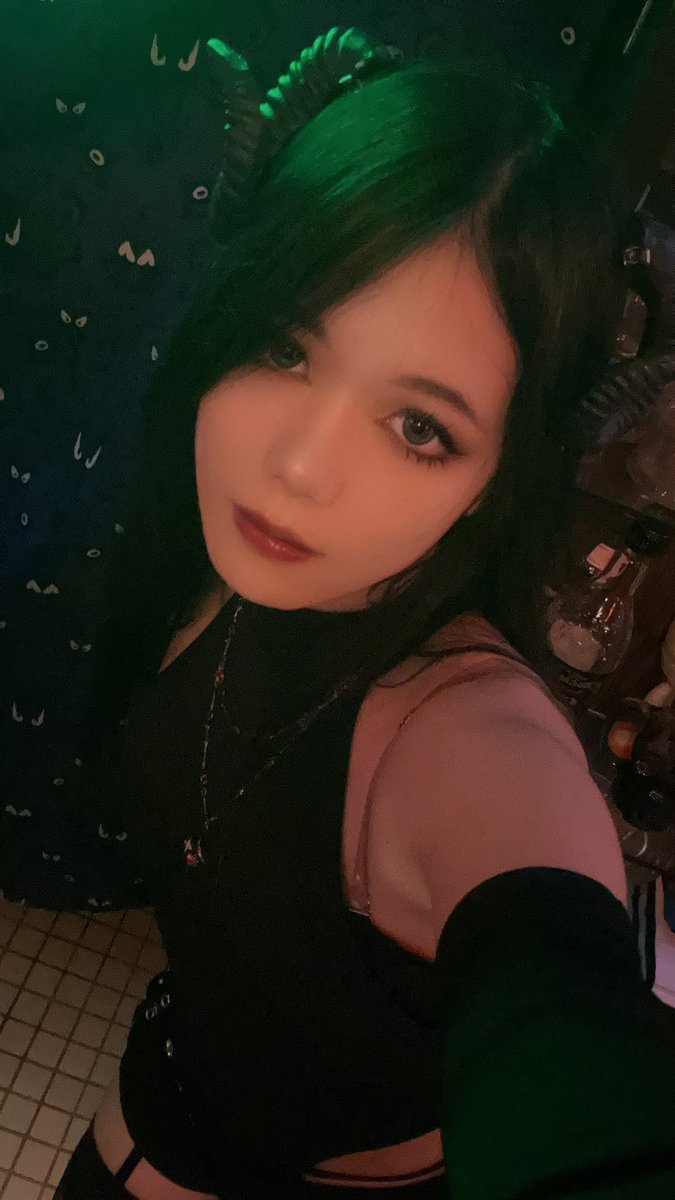 リリ👾 tweet media