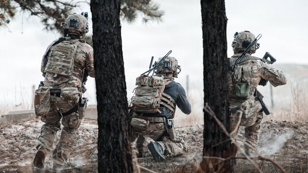 ᴅᴇᴡ tweet media