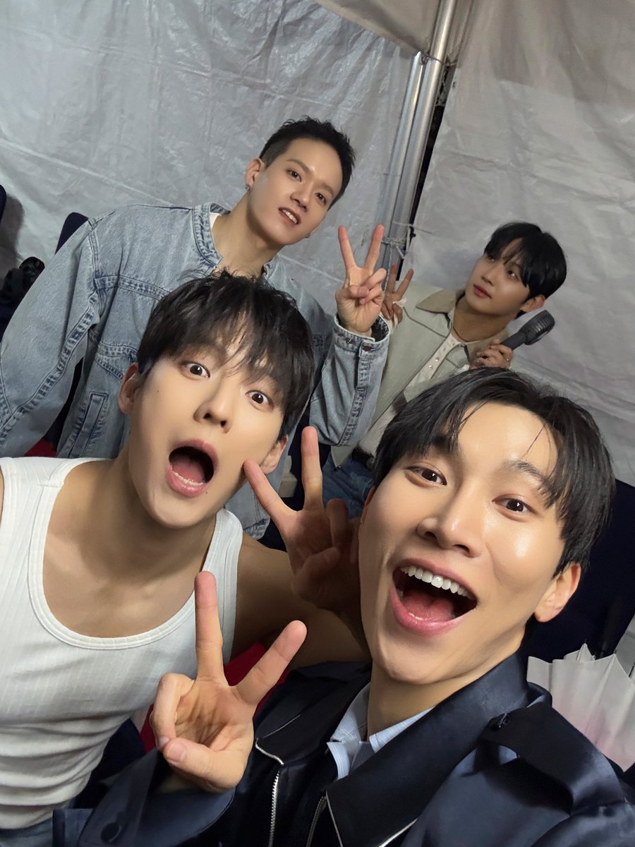 은마레 𝕄𝔸ℝ𝔼 tweet media