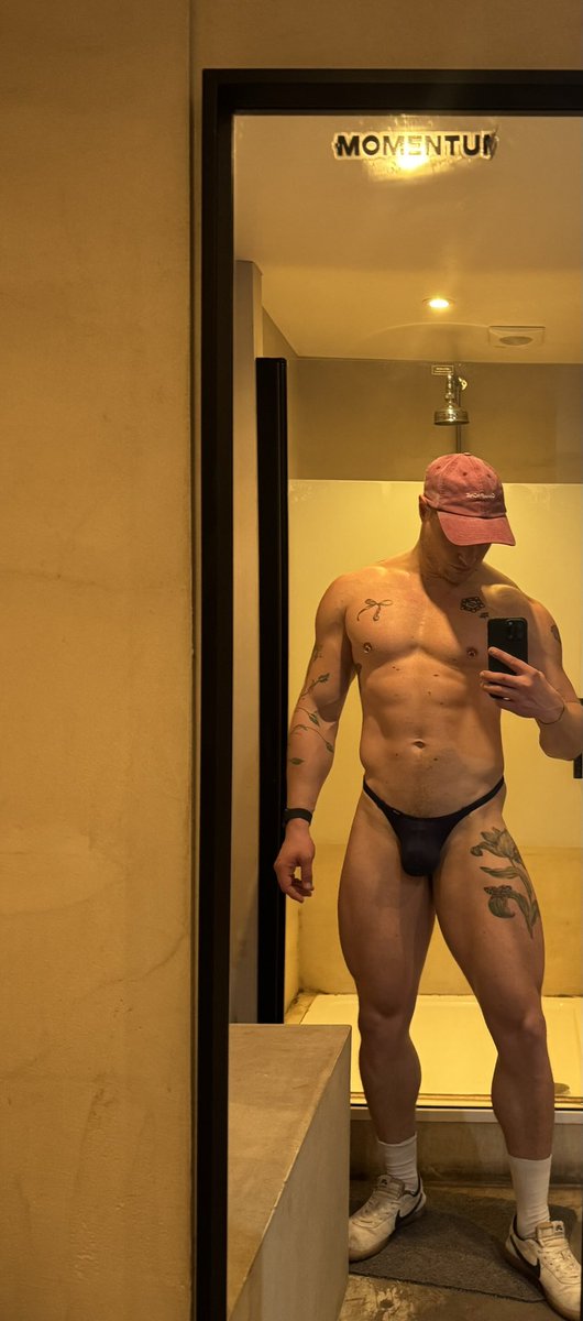 good himbo tweet media