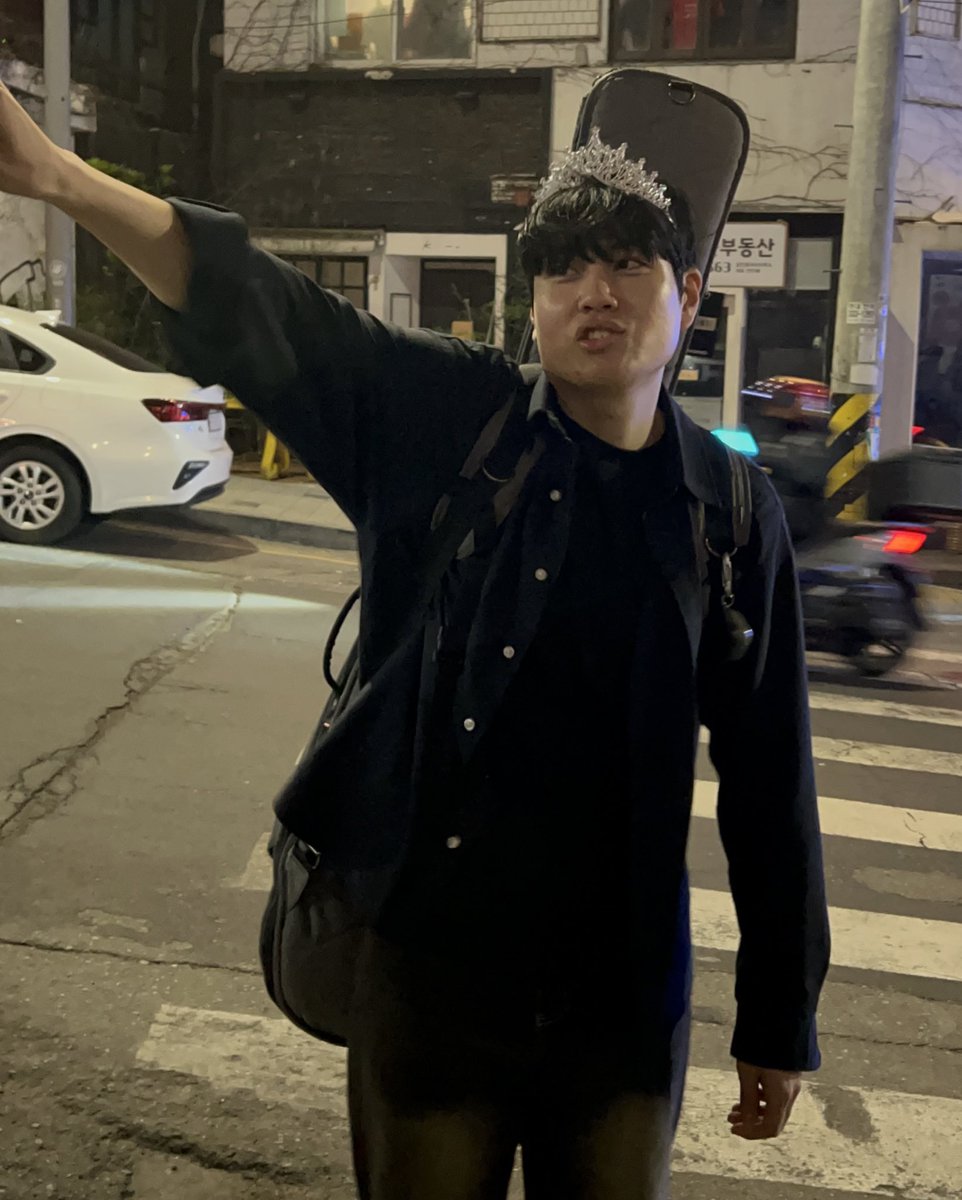 햇반이 tweet media