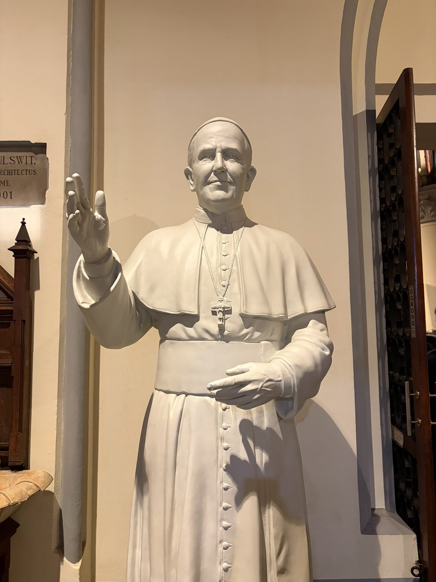 Christa Sydney tweet media