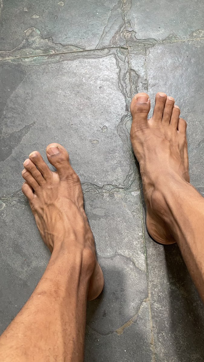CashMasterED's tweet photo. BIG VEINY FEET

https://t.co/4H6ezaxE3t

https://t.co/5GkmYhkB8p

Findom Financial Domination CashMaster Male foot worship macrophilia rtgame paypig cashking wallet drain https://t.co/YizsBjWXdl