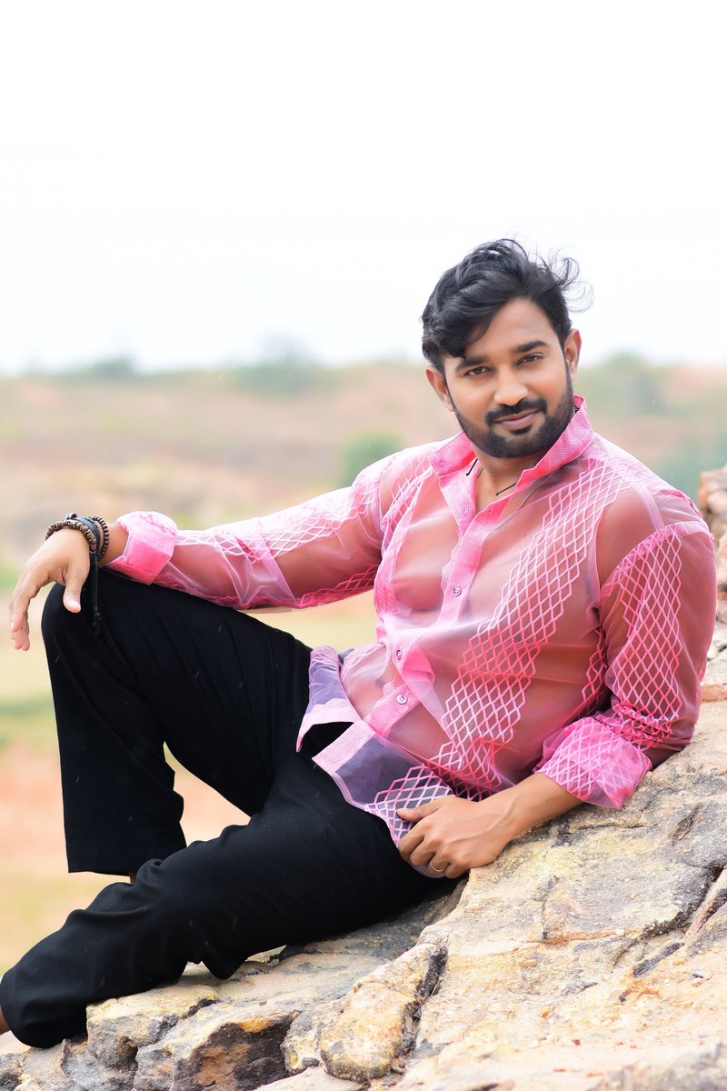 Rishivickyaru's tweet photo. Style is a way to say who you are without speaking. ⚡️ 🎀🩷💗💓💖

Latest outdoor editorial in collaboration with Grand lens studio Pondicherry Captured the vision perfectly.

#model #modeling #modelphotography #actor #malemodel https://t.co/t7AywX06cW