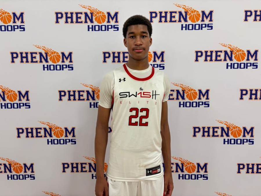 POBScout's tweet photo. I've said it for over a year now... 2028 Julian Tweedy (SW15H Elite) has a lot of untapped potential left in his game and I expect him to show that more this summer. Fluid, impactful on both sides, touch and feel around the basket... Offers a lot. Should be a priority for D1 coaches. #PhenomStayPositive