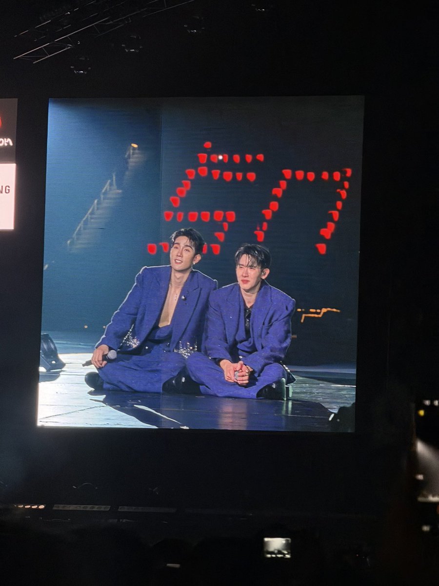 x-nuttapong tweet media