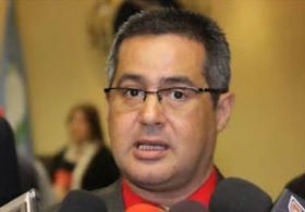 El despido del hermano de Cilia Flores, Giuson Flores, como Director del Saime, habría dejado al descubierto un nuevo y gigantesco fraude electoral con las cédulas de identidad en el que aparecen implicados Delcy Rodríguez y Diosdado Cabello para escamotear el triunfo de María