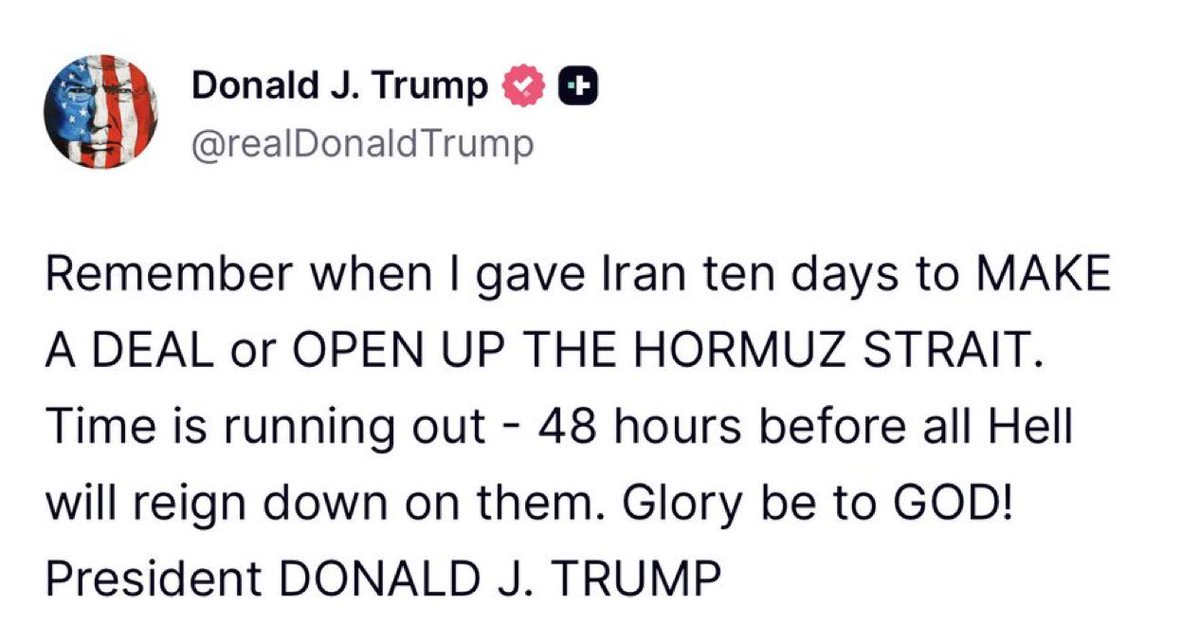 NewsDayMundo's tweet photo. 🇺🇸🇮🇷 ¡LA ADVERTENCIA!

 El presidente estadounidense Donald J. Trump afirma que a Irán solo le quedan 48 horas de su ultimátum de 10 días para "LLAMAR A UN ACUERDO o ABRIR EL ESTRECHO DE HORMUZ, antes de que se desate el infierno sobre ellos". https://t.co/mkSbkO0prU