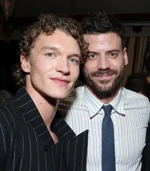 Mel ✨💥🥐☀️ tweet media