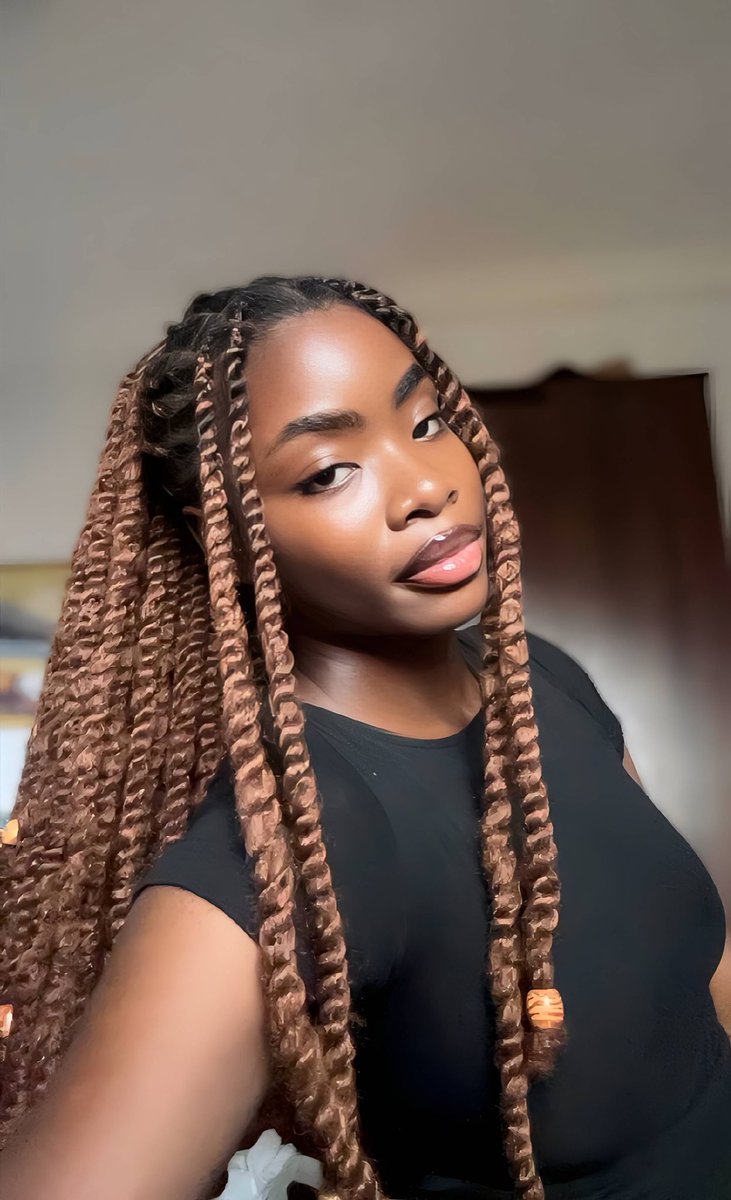 ᴅᴇʙꜱ✨ tweet media