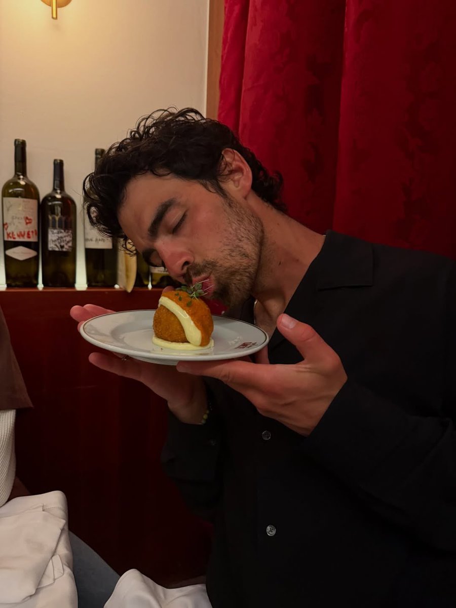 Jonas Brothers Daily News 🩵 tweet media