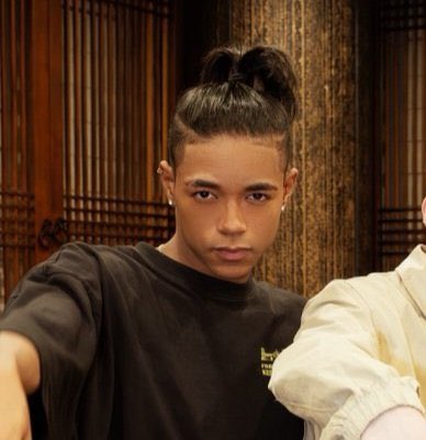 Zaru°🫐 tweet media