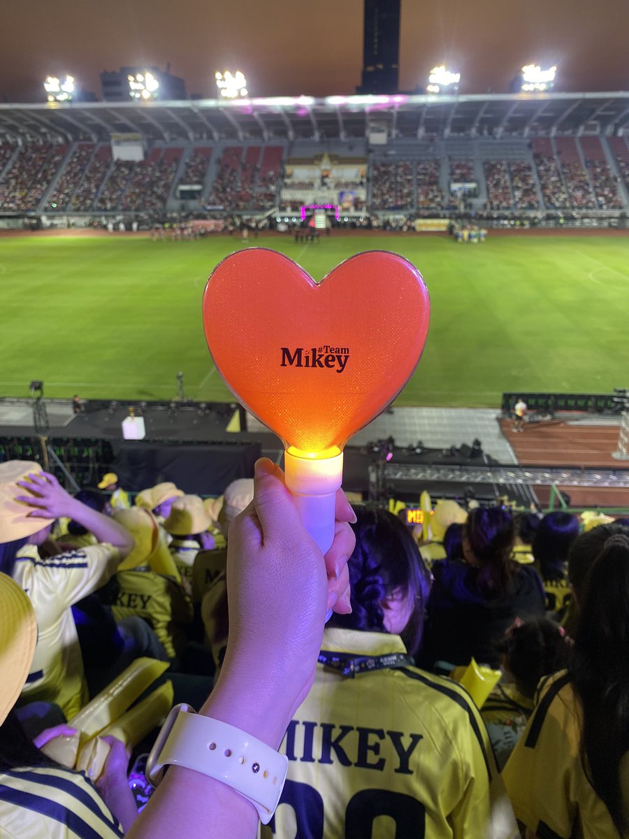 พี่หญิงมีซาลามี่ให้ไมกี้กินทุกวัน🐶🐍🐜🌴🍑🐢🐰✿˖° tweet media