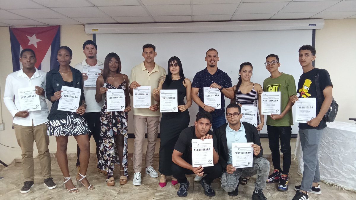 dir_cep's tweet photo. #ceproníquelpresente El imperialismo no podrá apagar jamás nuestras raíces revolucionarias,🇨🇺 que se fundamentan bajo los principios creados en La Sierra Maestra y la clandestinidad. El sentido del momento histórico cuenta con una juventud comprometida🫡💪. 
Felíz 4 de abril. https://t.co/Osy6XoxXVp
