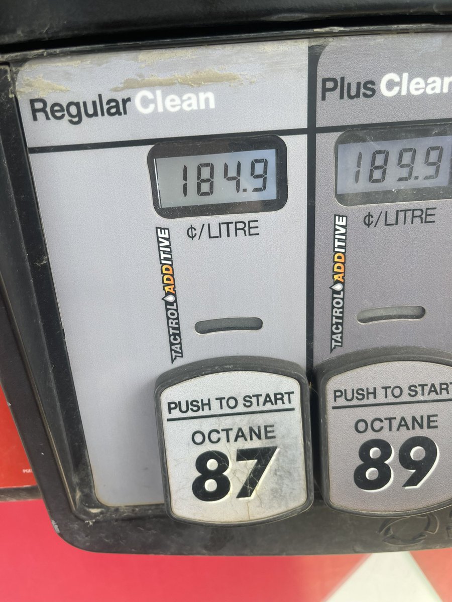 Amanda MacBitch tweet media