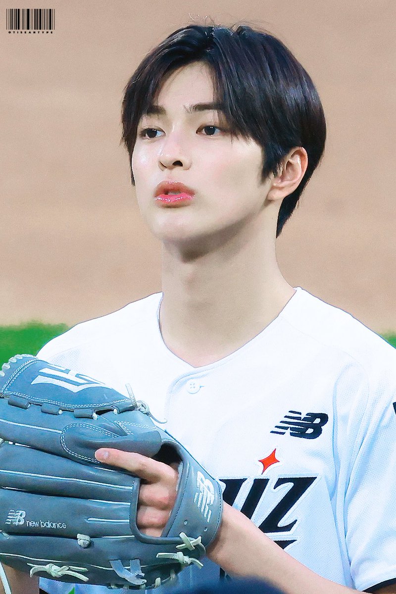 𝐎𝐓𝐈𝐒 tweet media