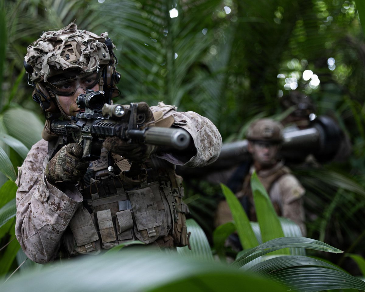 USMC Recruiting tweet media