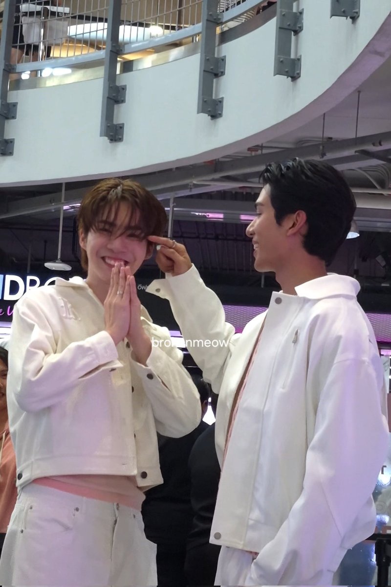 • вяσкєηмєσω • ( 😼 ) tweet media