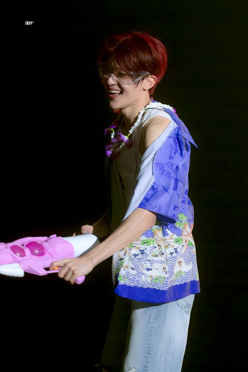 deep dive tweet media