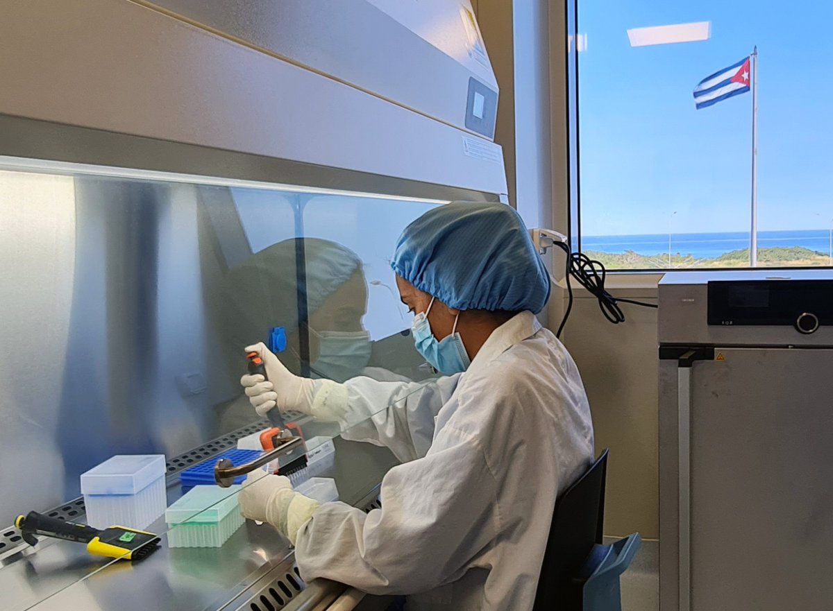 En el día de la <a href="/OPJMCuba/">OPJM Cuba</a> y de la <a href="/UJCdeCuba/">UJC de Cuba</a>, celebramos la alegría y el amor por #Cuba de nuestros niños y jóvenes. En cada laboratorio, en cada proyecto donde están presentes los jóvenes, vemos el futuro de nuestra ciencia y de la Patria. #JuventudQueHaceHistoria