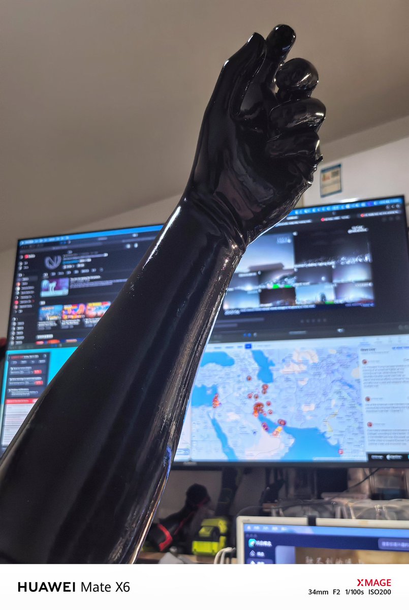 疯狂燃烧的腿毛 tweet media