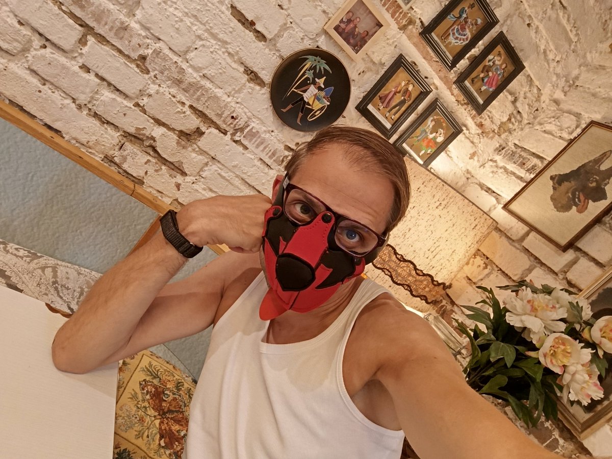 at_cooper49775's tweet photo. Awroooooo 
#gay #gayguy #gayvienna #viennagay https://t.co/7334MevaSK
