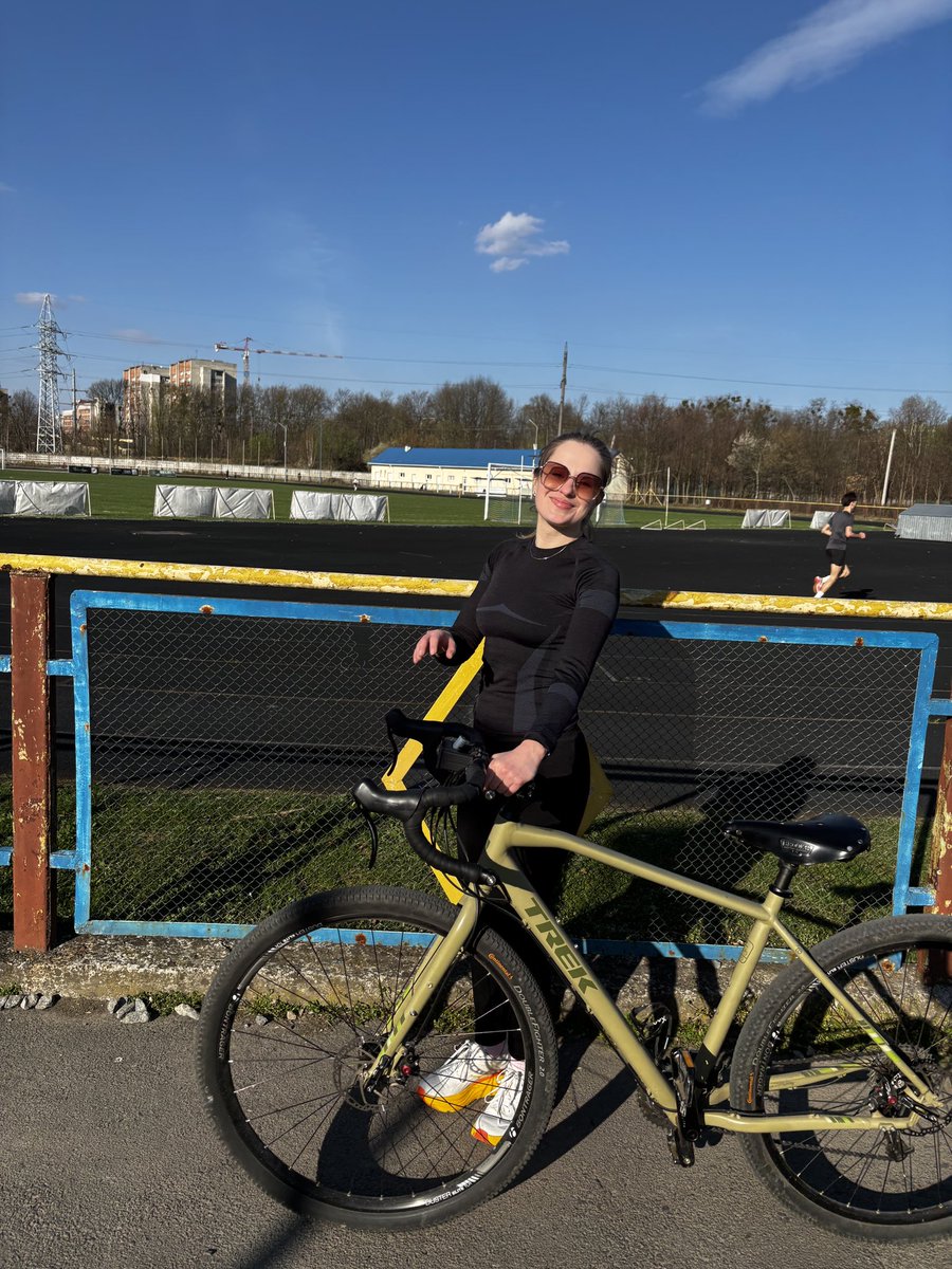 тьотя Миша пише tweet media