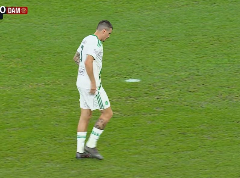 عمرو tweet media