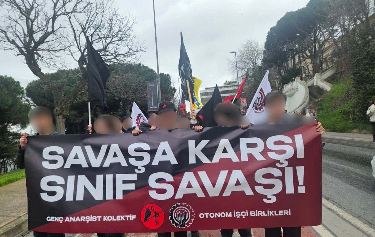 Otonom İşçi Birlikleri ve Genç Anarşist Kolektif olarak, katliamcı savaş ittifakı NATO'nun kuruluş yıldönümünde, İstanbul'da AKM'den Dolmabahçe'ye gerçekleştirilen yürüyüşe "Savaşa Karşı Sınıf Savaşı" pankartıyla katıldık.

#SavaşaKarşıSınıfSavaşı #NATOyaHayır #İstanbul