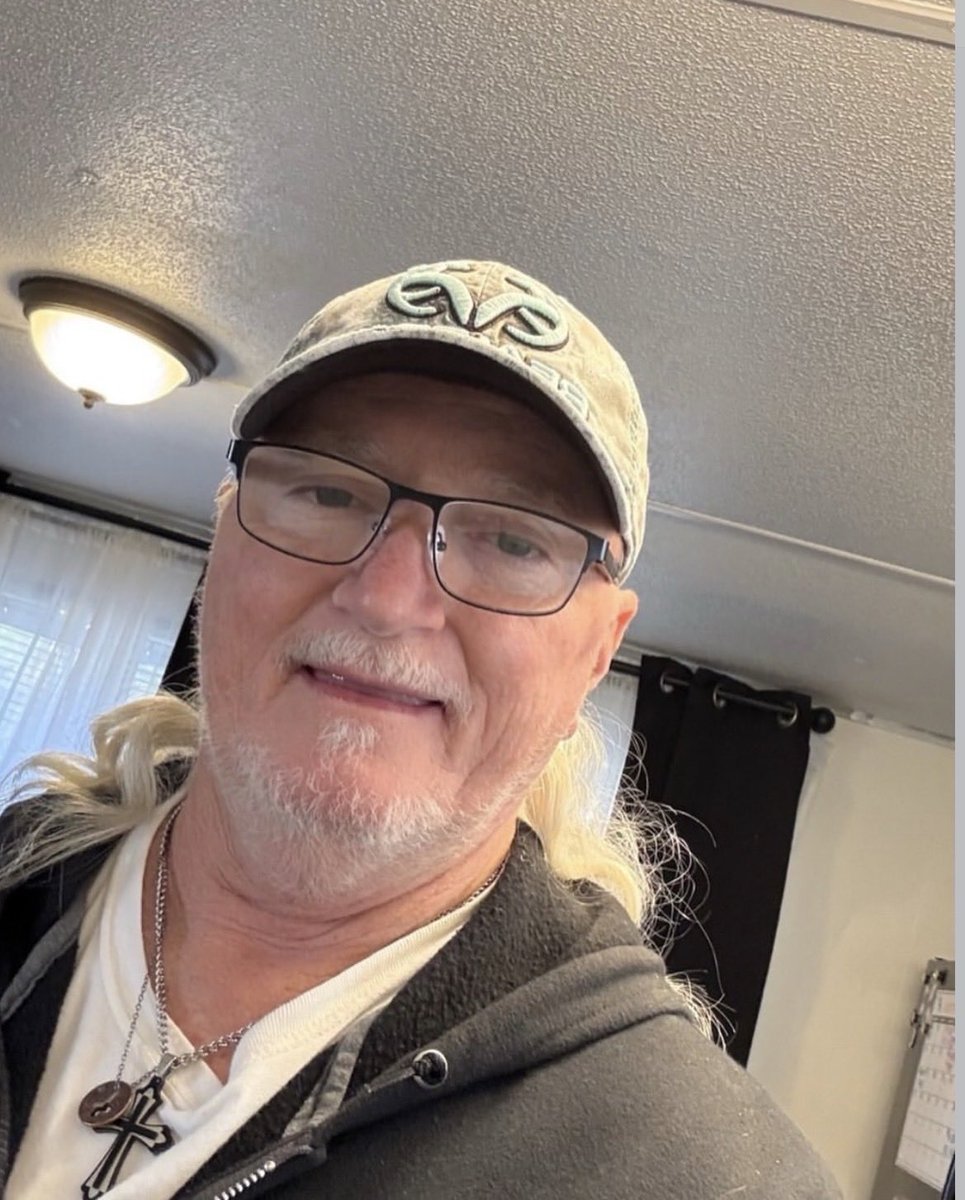 Smith65557 tweet media