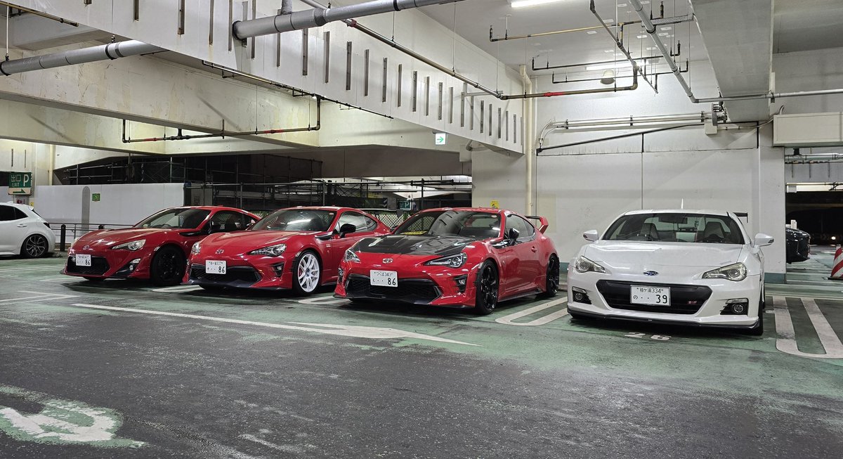 takas_86's tweet photo. そでがーでんスタッフのたかのぶです！
雨の中お越しいただいた方、ありがとうございました！
今回はスタッフだったので、写真撮る機会がありませんでしたが、今回も楽しむことが出来ました！
また次回のそでがーでんでお会い���ましょう
#そでがーでんオフ
#そでがーでんオフで会いましょう https://t.co/LBC040VCBH