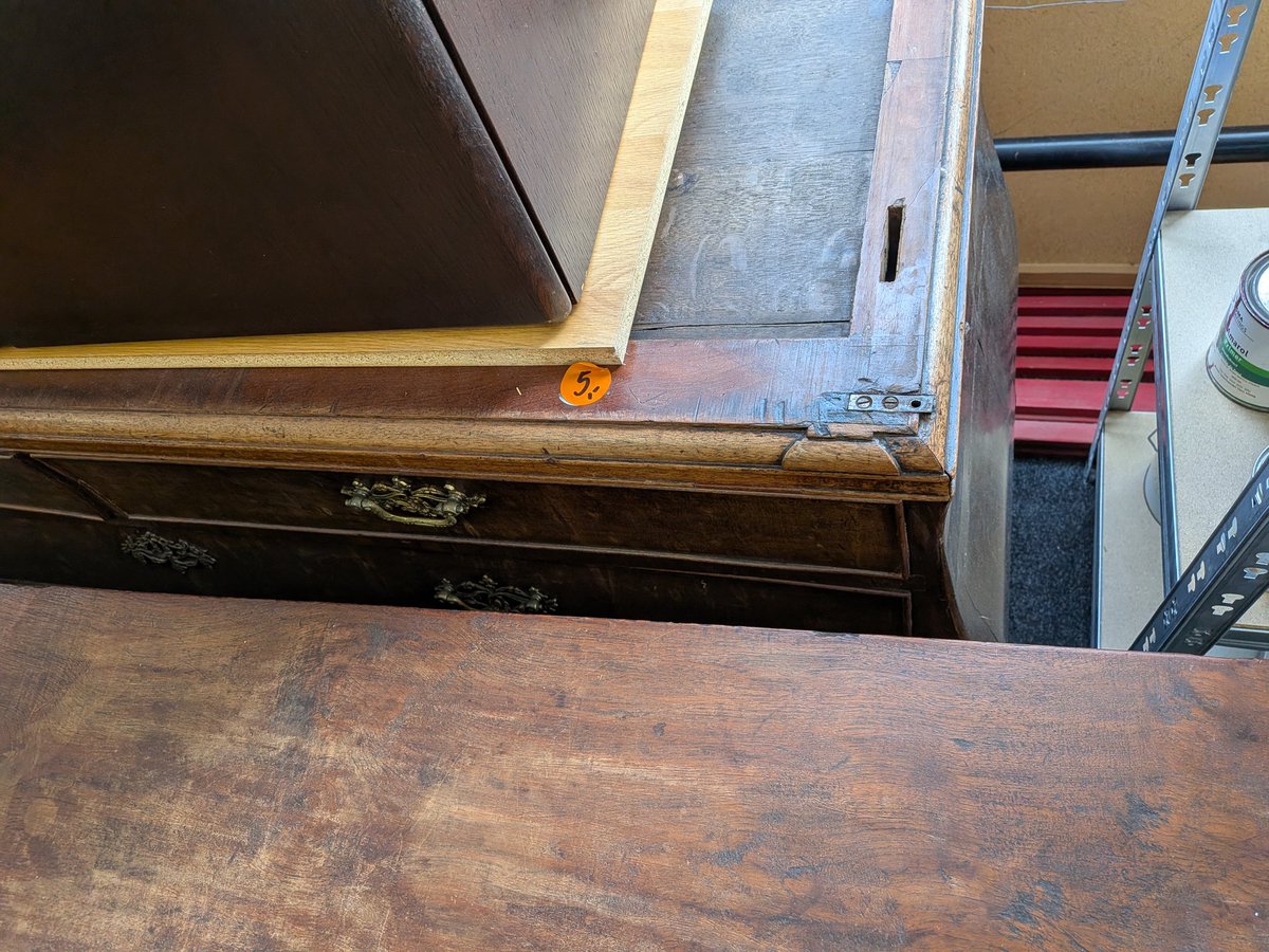 Kees Teszelszky  tweet media