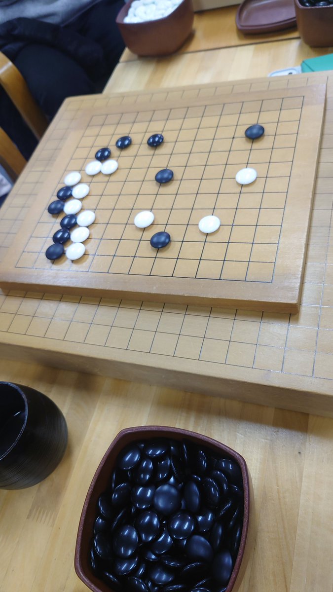 ShoutingJiang's tweet photo. 腰の調子が悪くて、しばらく山に行けてない代わりに、存分に囲碁将棋そして飯テロをしてます。
#囲碁 #将棋 
#新宿囲碁サロン 
#湯島囲碁喫茶 https://t.co/ILLs1P8yXa