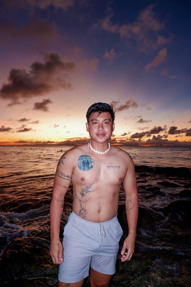 jibooi07's tweet photo. sunset glow got me acting calm for once 😌 https://t.co/hMfxSOmW2G