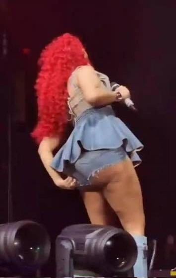 TheeHOTTEST💋 tweet media