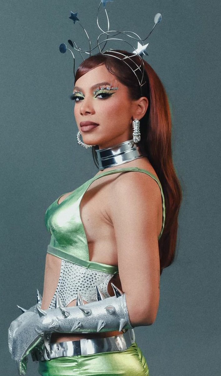 Anitta Golden tweet media