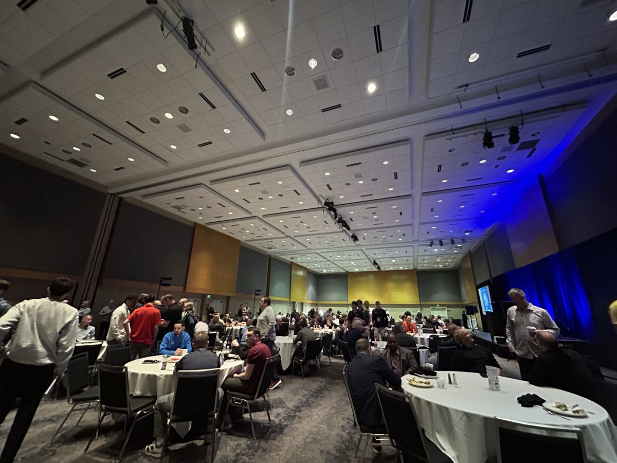 Amanda Christovich tweet media