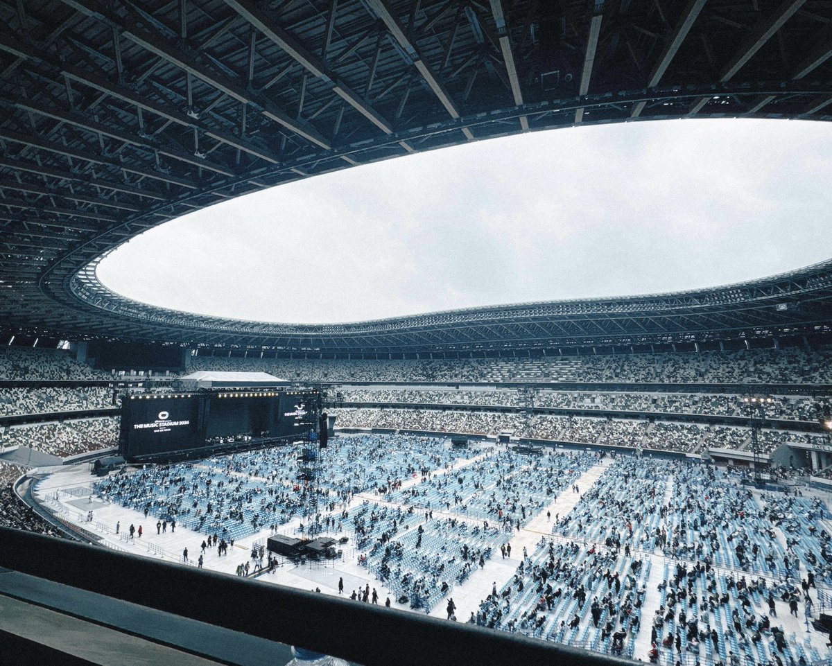 sk____s_tr's tweet photo. ワンオクとUVERの対バン最高空間でした
みんな素敵な笑顔でほっこり https://t.co/TWcHszLwxI